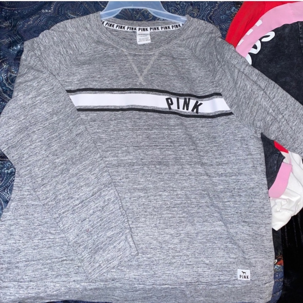 Long-sleeve pink shirt